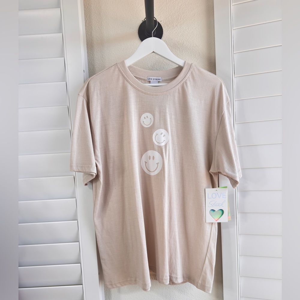 Love streak. Size L. Tan Short Sleeve Crew Neck Tee Casual Top